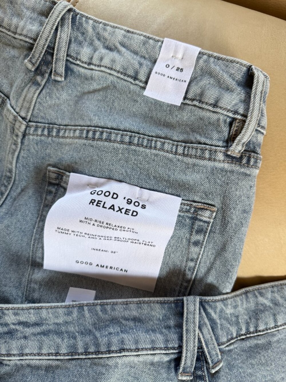 Good American Good 90s Relaxed Jeans - Picture 6 of 8